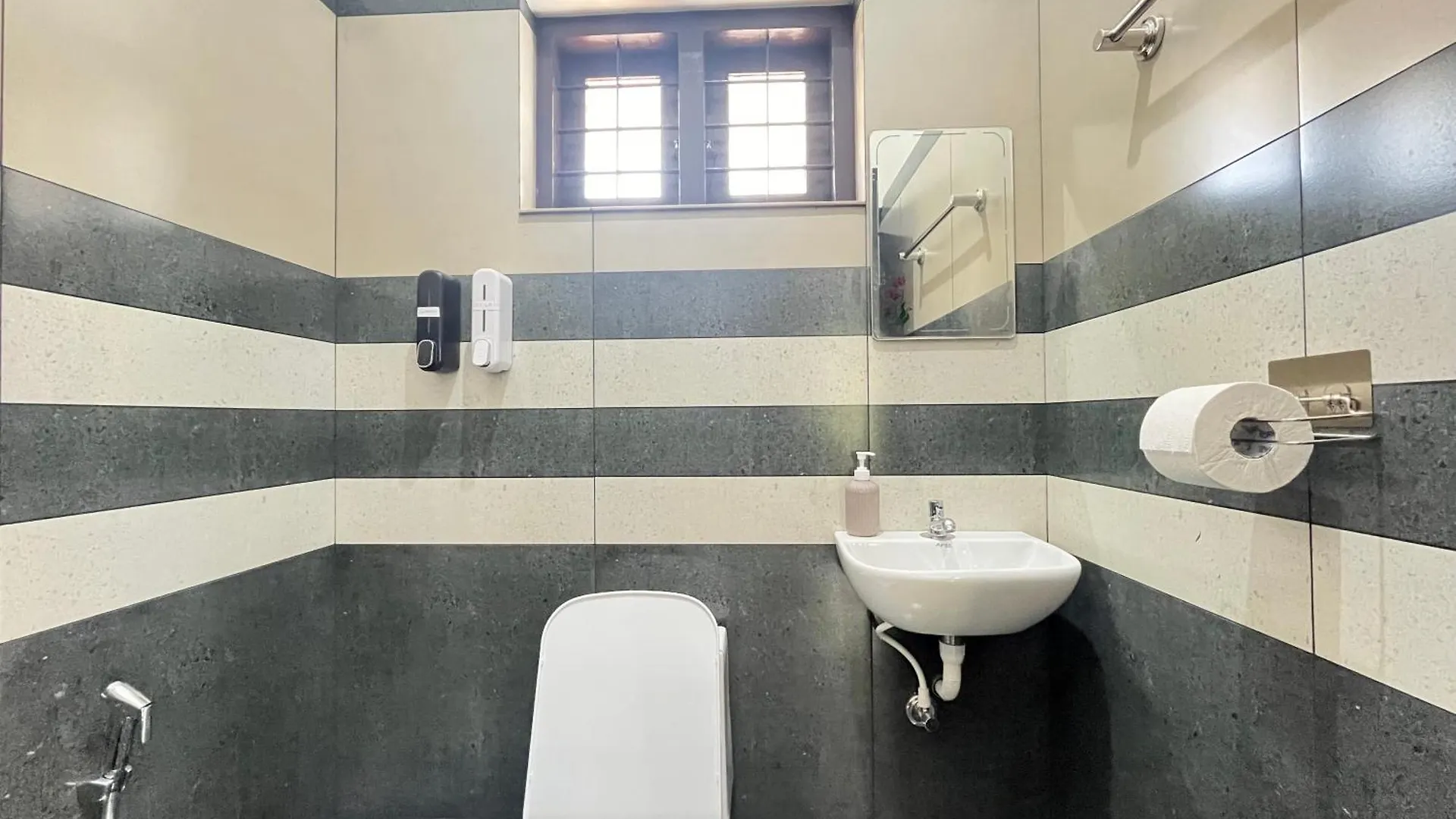 Guest house Beach Haus Hotel Varkala