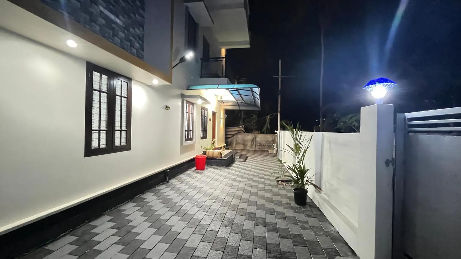 Beach Haus Hotel Varkala 0*,